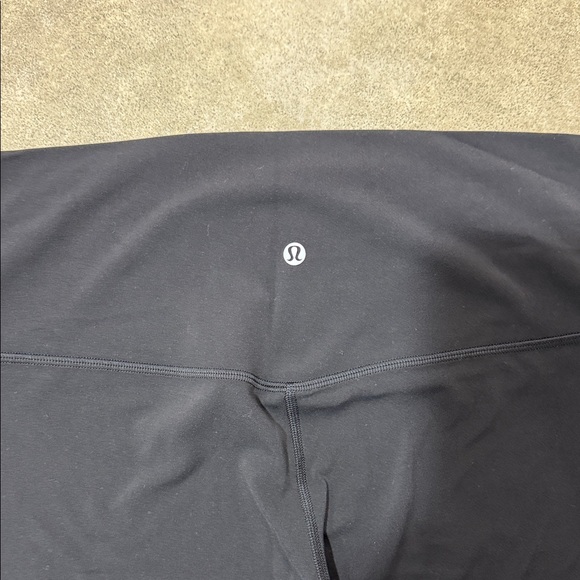 RARE!! Lululemon Athletica Black Leggings with White Island Design - Picture 2 of 5